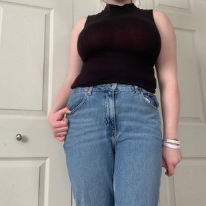 Sleeveless Mock Neck Top